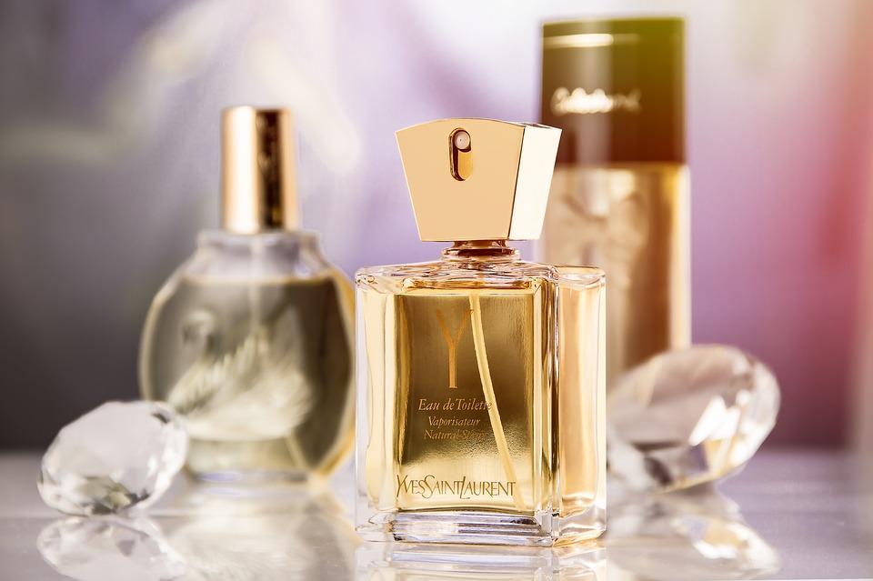 Giordani Gold perfume price in Pakistan.